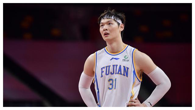 包含河南男篮签下国内新秀，力争强强对话的词条