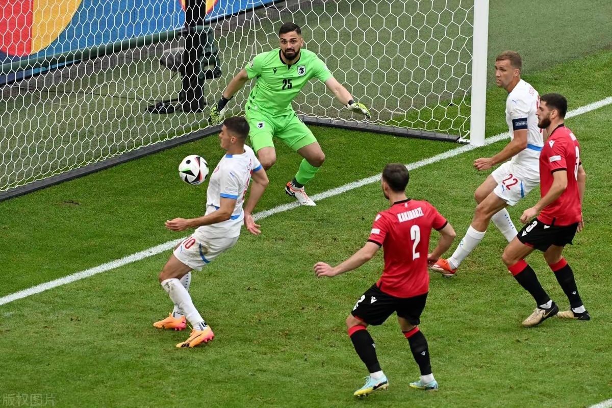 包含全新赛季在即,欧洲足球联赛迎来关键时刻的词条 包含全新赛季在即,欧洲足球联赛迎来关键时刻的词条